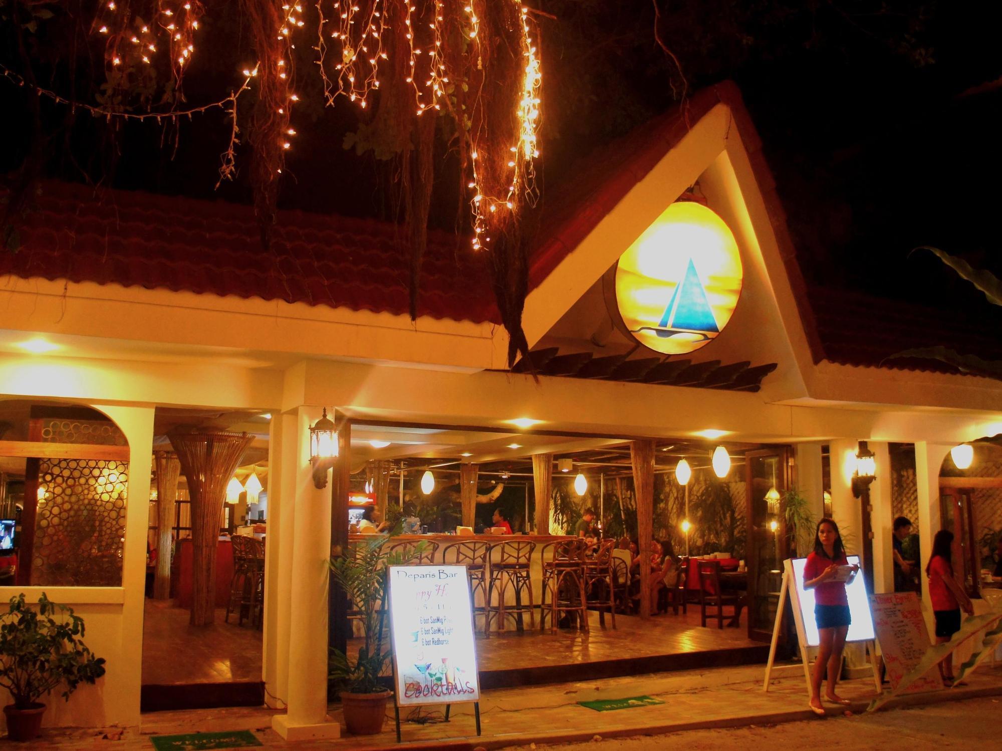 Deparis Beach Resort Balabag  Esterno foto