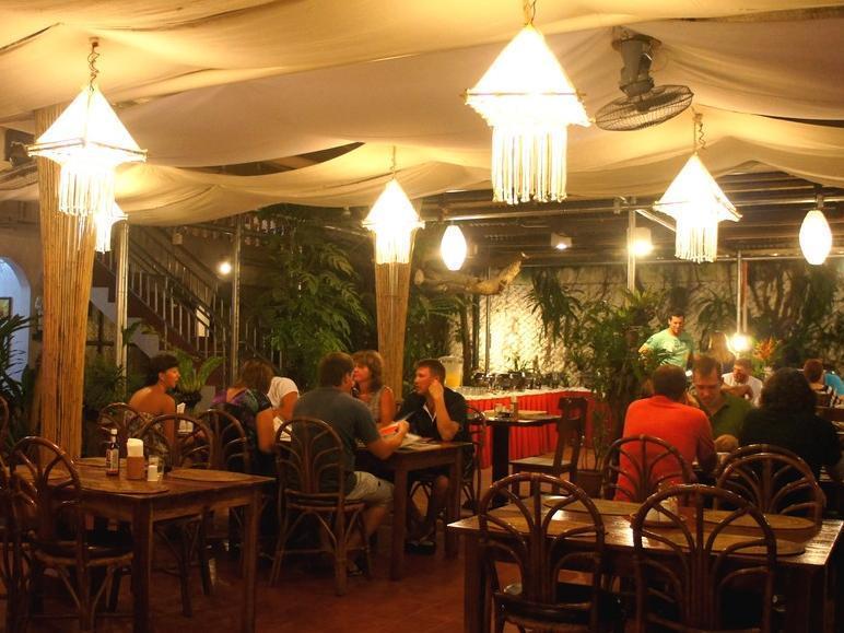 Deparis Beach Resort Balabag  Esterno foto