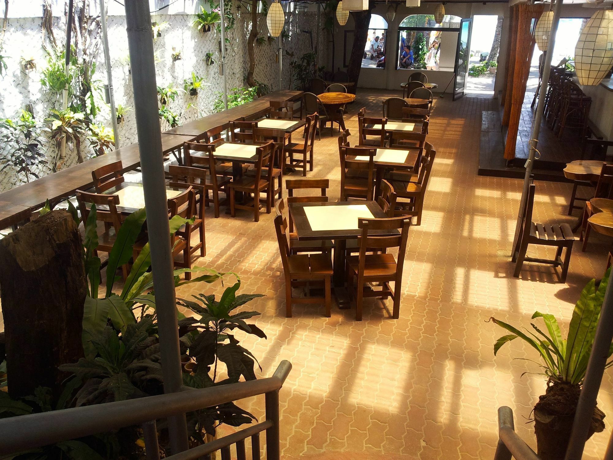 Deparis Beach Resort Balabag  Esterno foto